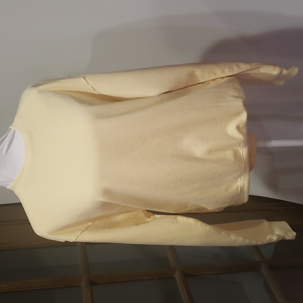 Sporty & Rich yellow crewneck sweatshirt nwot